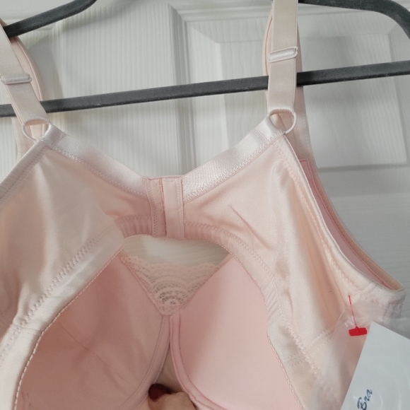 Jodee Seamless Molded Perma-Form® Mastectomy Bra Size 38B Style 815 - Picture 4 of 7